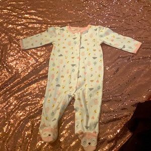 Carter’s - Just One You long-sleeved sleeper (6 months)